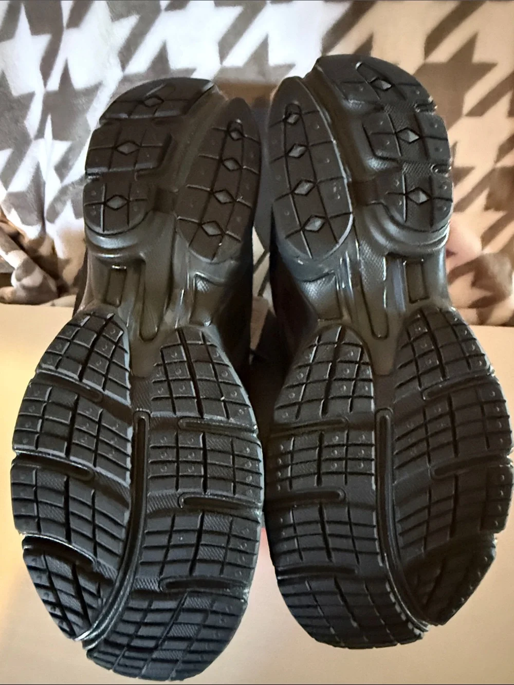 Reebok Men’s Black Athletic Running Shoes